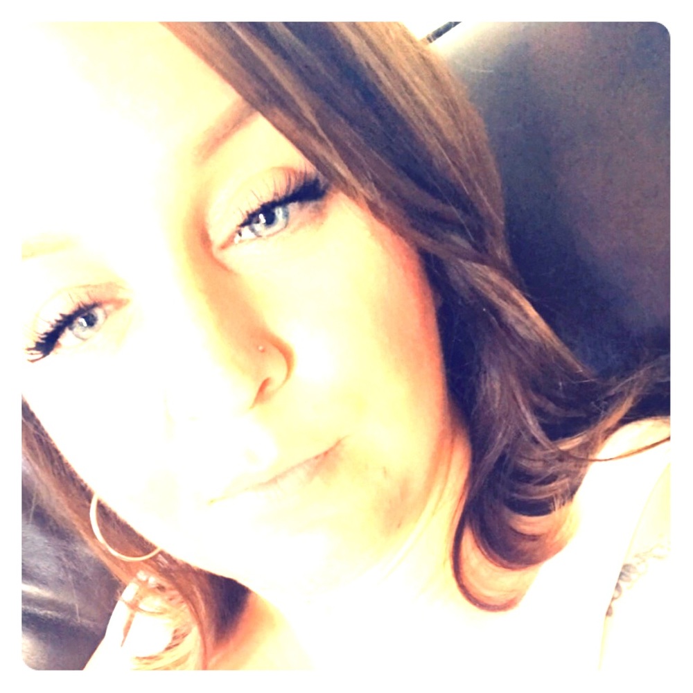 Meet your Posher, Brooke